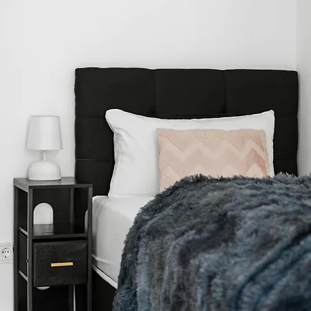 Exquis Luxus 2br Fritz I Balcony I Mercedes & Us Army I Parking I Stuttgart Apartament *